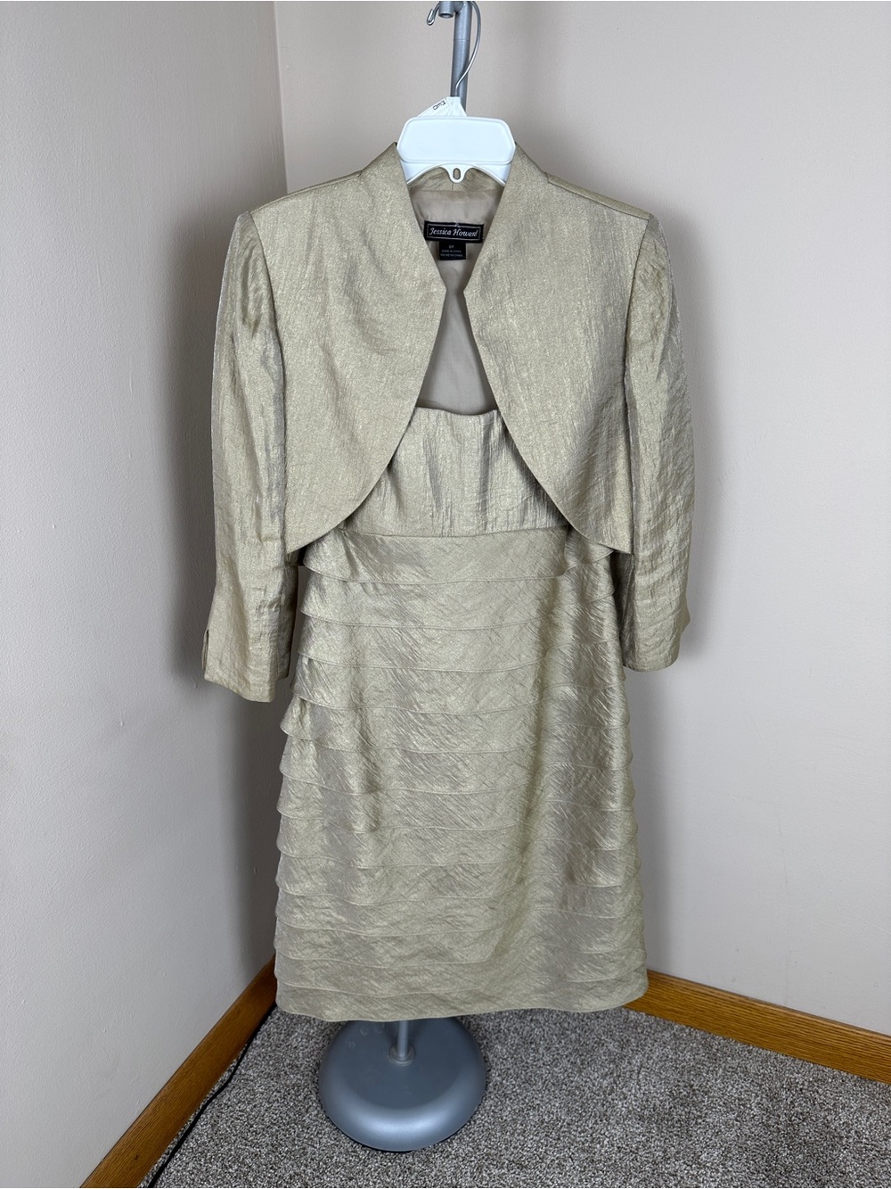 Jessica Howard Metallic Tan Gold Shimmer Dress and Jacket Set Petite